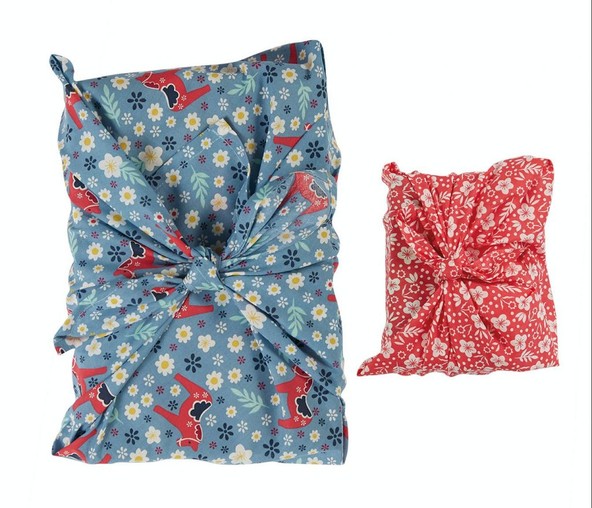 picture of furoshiki fabric gift wrap